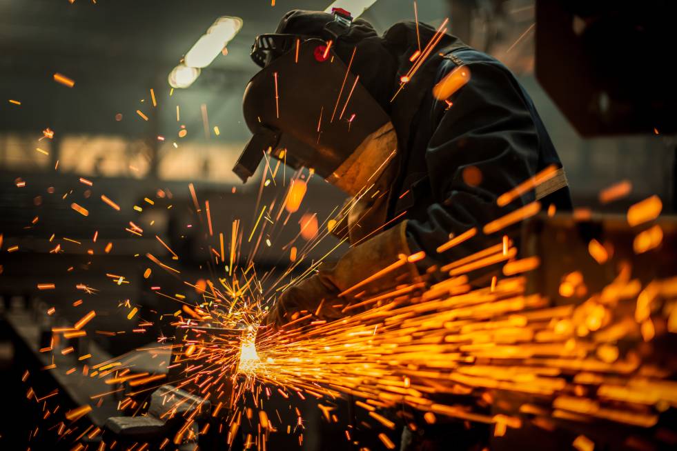 lighting during the welding